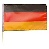 Deutschland Flagge mit Holzstab - Deutschlandfahne für EM24 - Fanartikel für Fußball Fans - Ideal für Europameisterschaft 2024