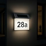 MeLiTec Solar-Hausnummer SH01 | moderne LED-beleuchtete Hausnummer | für außen, wasserdicht | aus Edelstahl | kabellose Solar-Hausnummernleuchte | Hausnummernschild inklusive Ziffern- & Buchstabenset