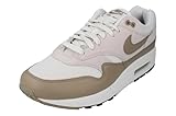 Nike Air Max 1 Essential Herren Trainers FZ5808 Sneakers Schuhe (UK 10.5 US 11.5 EU 45.5, Phantom Khaki Light Orewood Brown 001)