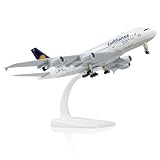 QIYUMOKE 1/300 Metallflugzeugmodell für Lufthansa Airbus A380 mit Ständer (7.5 Zoll), geeignet für Luftfahrtbegeisterte als Geschenk oder Ausstellungsdekoration
