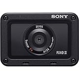 Sony RX0 II Creator Kit | Robuste, ultra-kompakte Kamera mit Aufnahmegriff VCT-SGR1 (1.0-Typ-Sensor, 24mm F4,0 Zeiss-Objektiv, wasserfest, 4K-Filmaufnahmen und neigbares Display für Vlogging), Schwarz