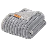 Feandrea Hundedecke, wasserdichte Decke, S, 73 x 63 cm, für Minihunde, beidseitig verwendbar, Hundesofa waschbar, Taubengrau-hellgrau PPB033G01