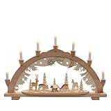 Dekohelden24 7 Flammiger Holz Schwibbogen Motiv: Rehe im Wald mit geschnitzten Bäumen, ca. 57 x 9 x 38 cm.