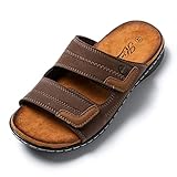 JOMIX Sommer Sandalen Herren Weiche Kunstleder Pantoletten Herren Klettverschluss Latschen Rutschfeste Gummisohle Meer Strand Outdoor (Braun, 44 EU)