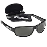 Cressi Ninja - Polarisierte Sonnenbrille Herren und Sonnenbrille Damen, Entspiegelte Gläser Wasserabweisend Schutz UV-Strahlen Angeln Fahren Sportbrille Herren + Hartschalenetui, Schwarze/Dunkelgraue