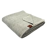 ELFINIO Flanelldecke Elfenweich Fischgrät-Muster (Salbeigrün/Cremeweiß) Made in Austria – weiche & warme Kuscheldecke Wohndecke aus Baumwolle für Couch Sofa Sessel – 140x200 cm