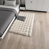 Wusboo Flauschiger Hochflor Teppich 60×90 cm – Waschbarer Kunstfellteppich mit Anti-Rutsch-Beschichtung, Weicher Creme-Bettvorleger für Schlafzimmer, Wohnzimmer & Fensterbank