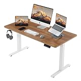 Deroavixe Elektrischer Stehpult, höhenverstellbarer Schreibtisch mit 4 Speichereinstellungen, 139,7 x 71,1 cm, Home-Office-Arbeitsplatz (heller Walnuss-Schreibtisch + weißer Rahmen)