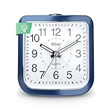 Quarzwecker, geräuscharm ohne Ticken, Leuchtzeiger, Alarm mit Weckwiederholung (Snooze), Zifferblattbeleuchtung auf Knopfdruck, Farbe: Blau, Modell: 26158