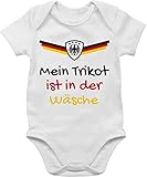 Baby Body Junge Mädchen - 2024 Fussball EM Fanartikel - Mein Trikot ist in der Wäsche Deutschland - 1/3 Monate - Weiß - team strampler europameisterschaft bodies fußballer wm babybody fußball