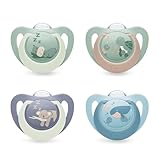 NUK First Choice Day & Night Baby Schnuller | 6-18 Monate | Orthodontische Beruhigungssauger, die im Dunkeln leuchten | Beruhigt 99 % aller Babys** | Sortiert | 4 Stück