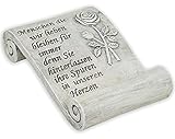 matches21 Schöner Grabschmuck Schriftrolle in grau - Grabdekoration mit Spruch und Rose für Friedhof aus wetterfestem Kunststein - Deko für Grabgestecke 18 x 11,5 x 4 cm