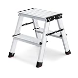 SONGMICS Leiter, Trittleiter, Aluleiter mit 2 rutschfesten Stufen, klappbar, Stehleiter, Mehrzweckleiter, bis 150 kg belastbar, Silbergrau-tintenschwarz GLT012E01