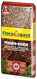 Floragard Mulch Pinienrinde 2-8 mm 20 L - superfein - dekorativer Bodenbelag - unterdrückt Unkrautwuchs - naturbelassen - für mediterranes Flair - auch zur Kübel-Abdeckung