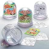 Baker Ross Schneekugel-Bastelsets „Waldtiere“ zum Ausmalen für Kinder – für weihnachtliche Bastelarbeiten und Dekorationen (4 Stück), Sortiert