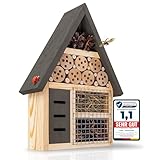 PATKAR Insektenhotel wetterfest [EXTRA STABIL] - Hummelhaus aus hochwertigem Holz (Made in Europe) - Premium Hummelkasten für Bienen, Wildbienen, Marienkäfer & Schmetterlinge - Wildbienen Nisthilfe