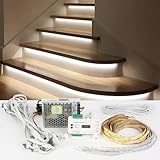 Inscrip Smart Motion Sensing Treppenbeleuchtung Set, DC12-24V 20 Schritte RL-STEP-05 LED Bewegungsmelder, Nacht PIR Fernbedienung Treppenlicht Set mit Netzteil und Lichtleiste für Innentreppen (2700K)