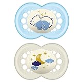 MAM Schnuller aus Naturkautschuk, leuchtet im Dunkeln, ab 6 Monaten, mit symmetrischem Sauger, flach und flexibel, mit selbststerilisierender Box, Hellblau, 2 Stück