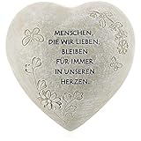 com-four® Grab-Dekoration in Herz-Form - Gedenkstein mit Aufschrift - wetterfester Grabschmuck mit Schmetterlingen - verzierter Trauerstein mit Gedenkspruch