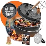 GUSSKÖNIG Dutch Oven Set–Eingebrannter Dutch Oven 7L–Feuertopf Gusseisen ohne Füße–Schmortopf Doppelfunktion–inkl. 2in1 Deckelheber, Untersetzer, Schrubber, Bürste & Rezeptbuch [für 3–6 Personen]