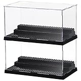 Winter Shore Acryl Vitrine mit 3 Ebenen [2 Set] - Durchsichtige Kleine Vitrine für Minifiguren, Bausteinmodelle & Brick-Action-Figuren - Stapelbarer Staubdichter Schaukasten mit Noppenplatten