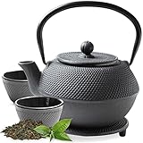 Tealøv TEEKANNE GUSSEISEN Set 1,1 Liter IN GESCHENKBOX | Komplettes Teeservice aus Gusseisen | Gusseiserne Teekanne mit Siebeinsatz, Teetassen & Untersetzer | Teeset im Japanischen Stil | Schwarz
