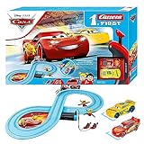 Carrera - 20063037 First Disney Pixar Cars – Race of Friends Autorennbahn I 2,4m Rennstrecke I 2 ferngesteuerte Autos mit Lightning McQueen & Cruz Ramirez I Geschenke zu Ostern