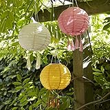 Lights4fun 1x 3er Set Lucena Solar Lampion Creme, Gelb & Rosa – LED Solarlampe Hängelaternen Garten, Balkon & Terrasse – Deko Gartenleuchte Sommerparty, wetterfeste Beleuchtung IP44 20cm Durchmesser